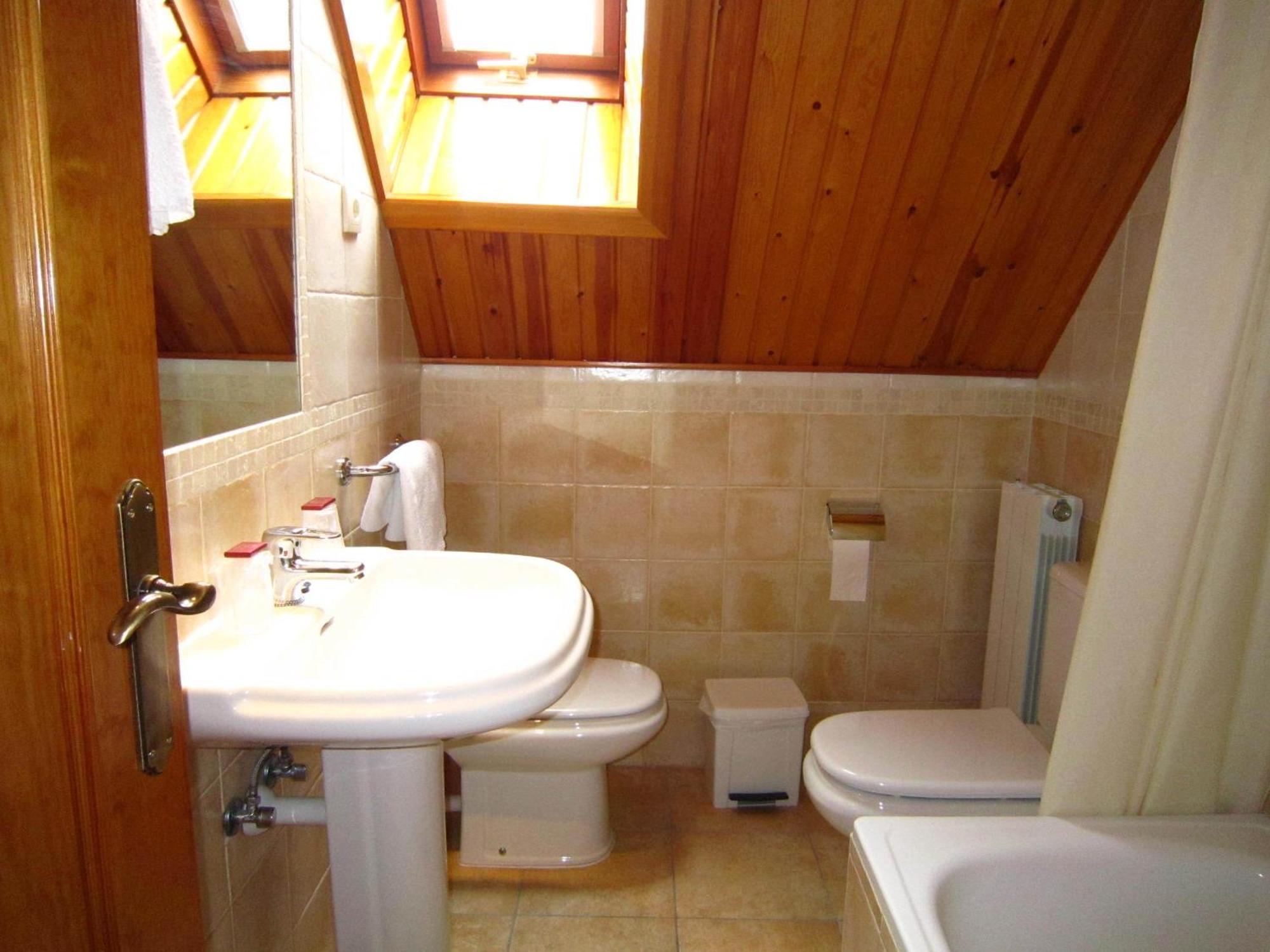Hotel Las Nieves Linás de Broto Zewnętrze zdjęcie