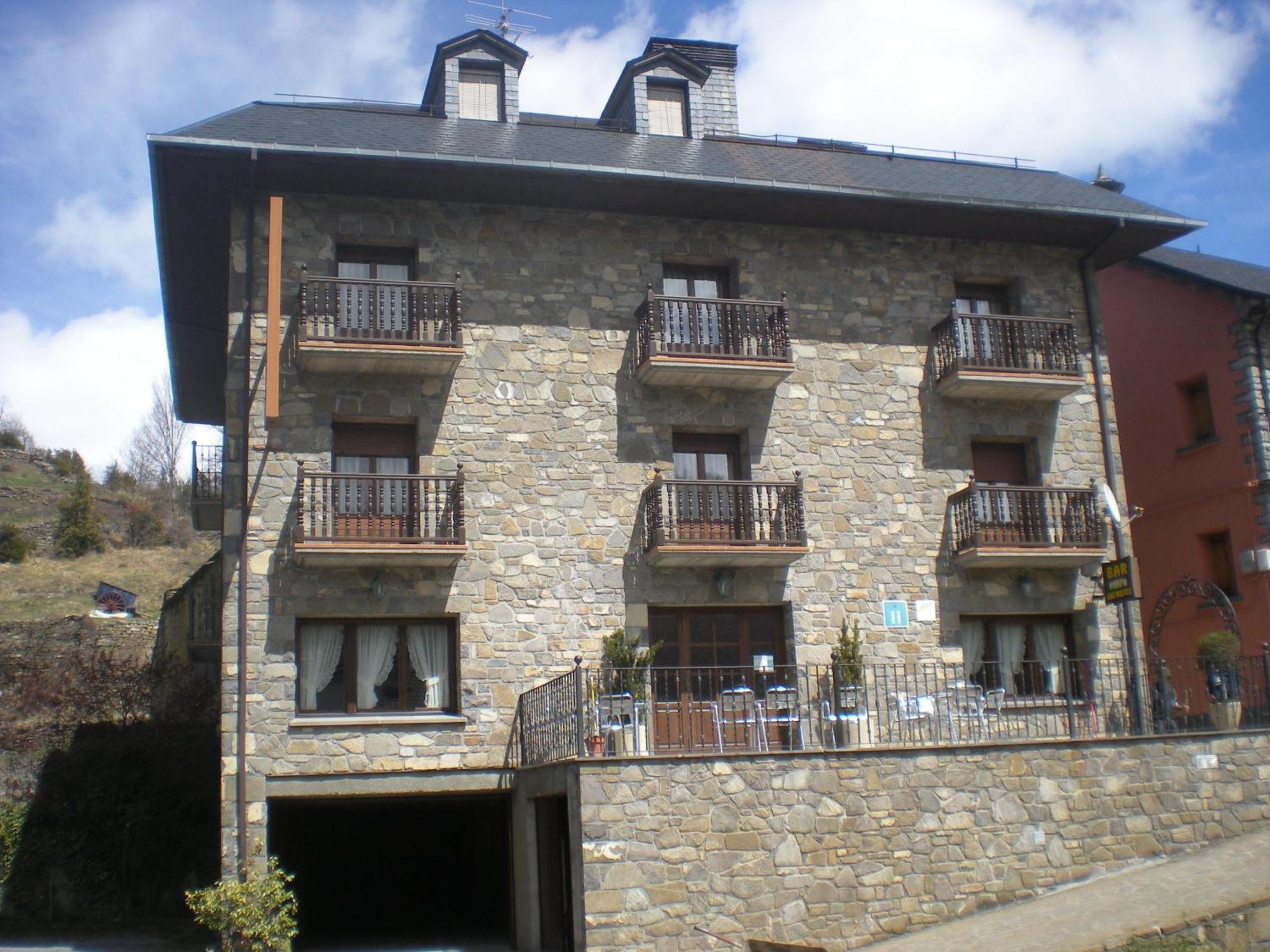 Hotel Las Nieves Linás de Broto Zewnętrze zdjęcie
