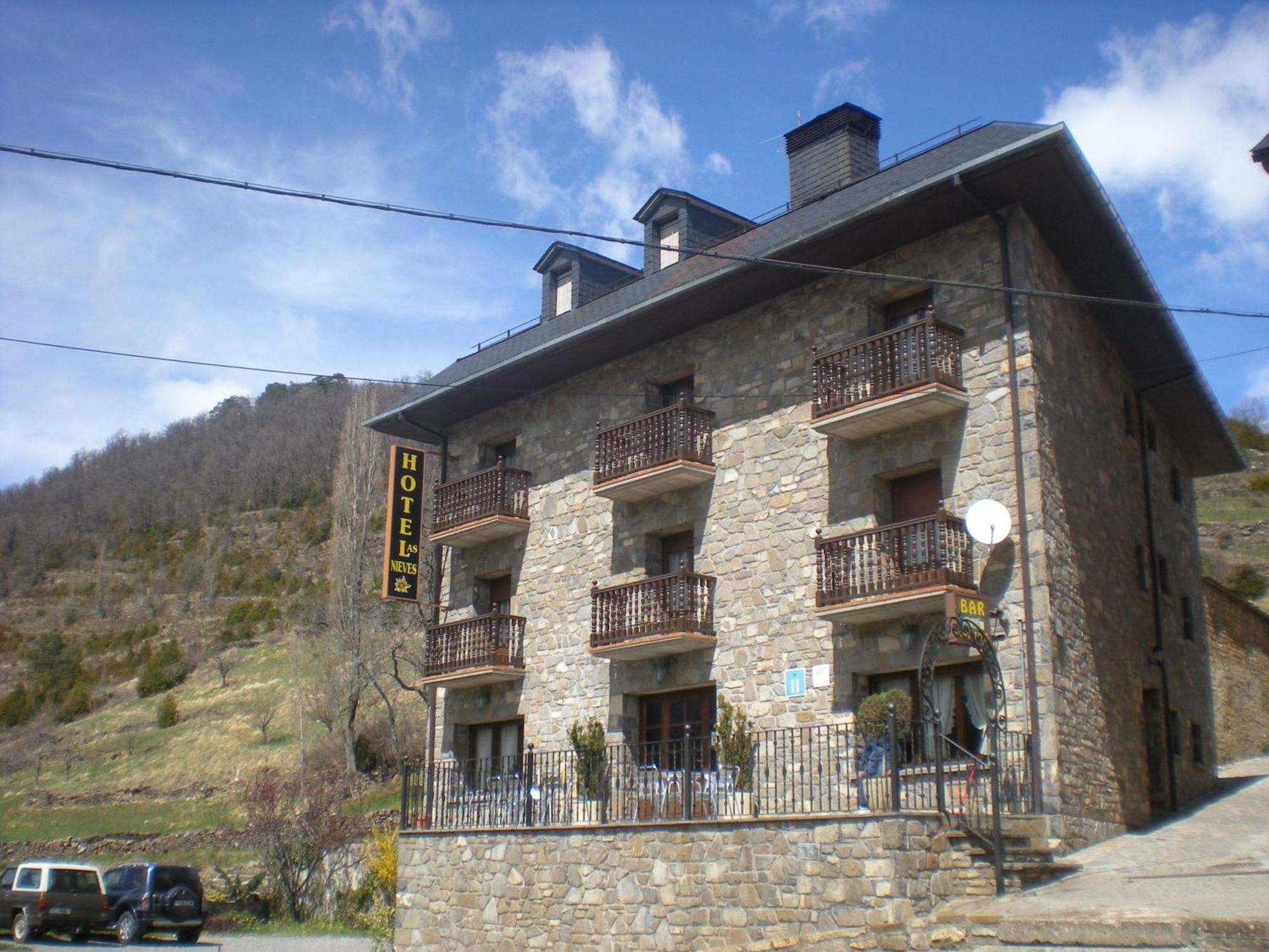 Hotel Las Nieves Linás de Broto Zewnętrze zdjęcie