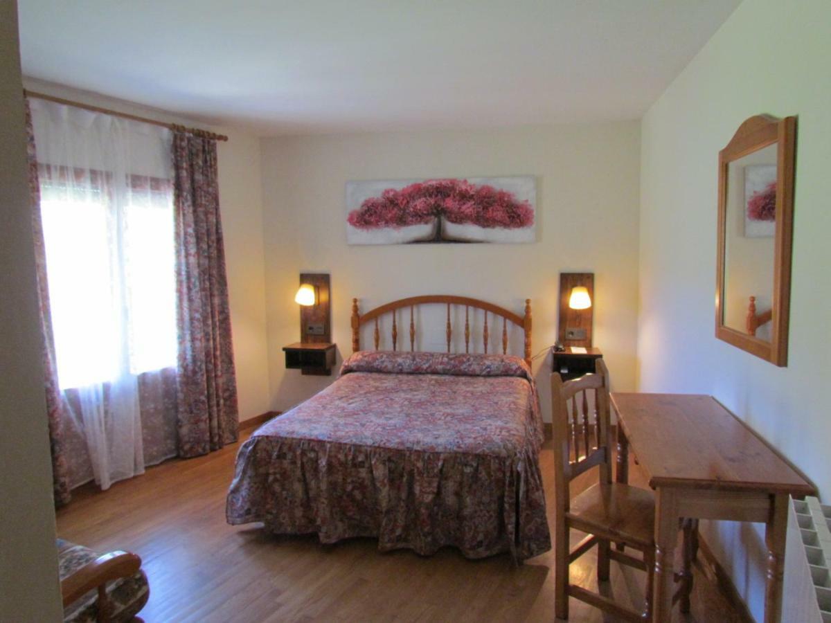 Hotel Las Nieves Linás de Broto Zewnętrze zdjęcie