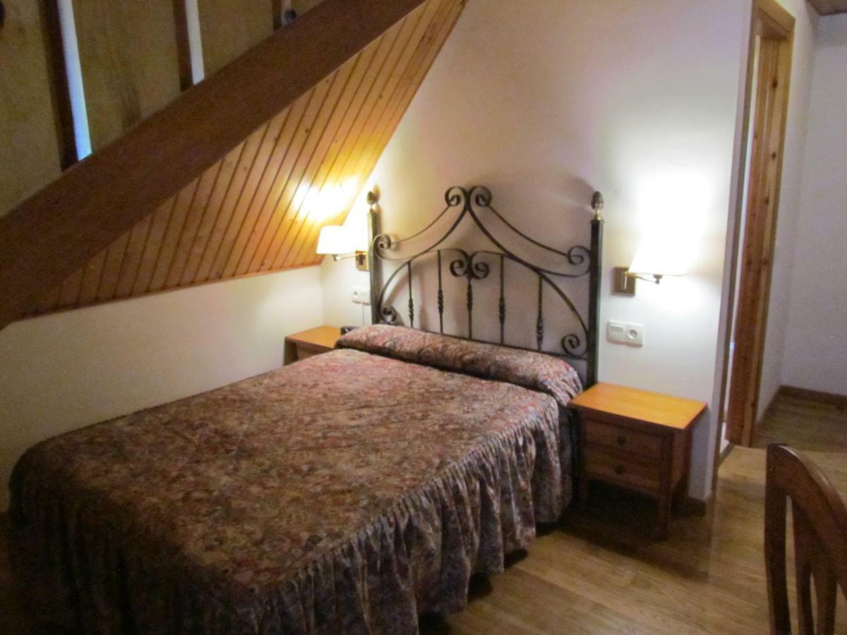 Hotel Las Nieves Linás de Broto Zewnętrze zdjęcie