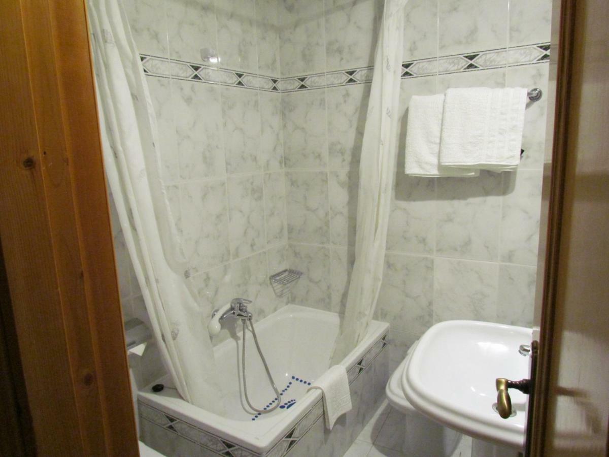 Hotel Las Nieves Linás de Broto Zewnętrze zdjęcie