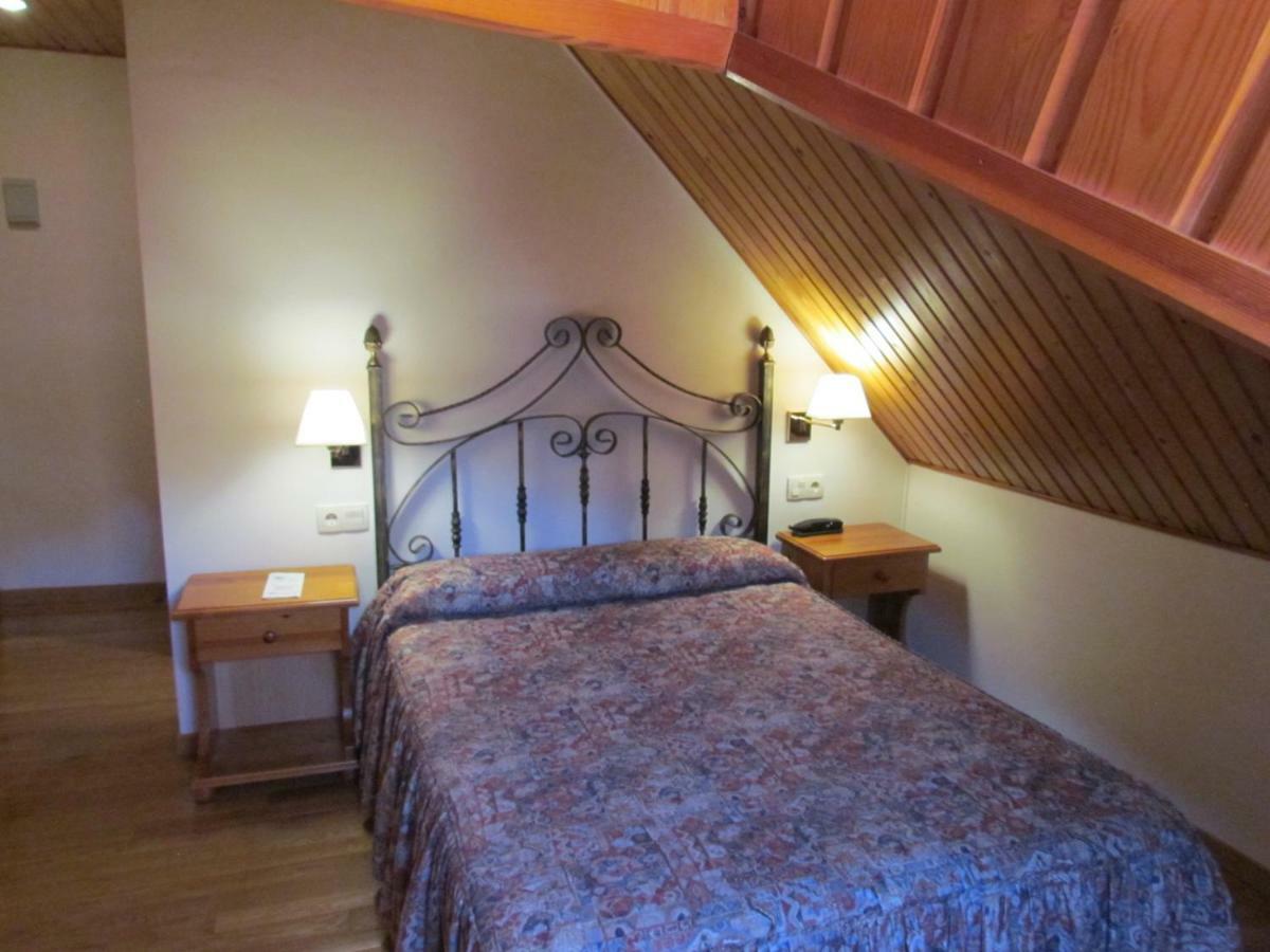 Hotel Las Nieves Linás de Broto Zewnętrze zdjęcie