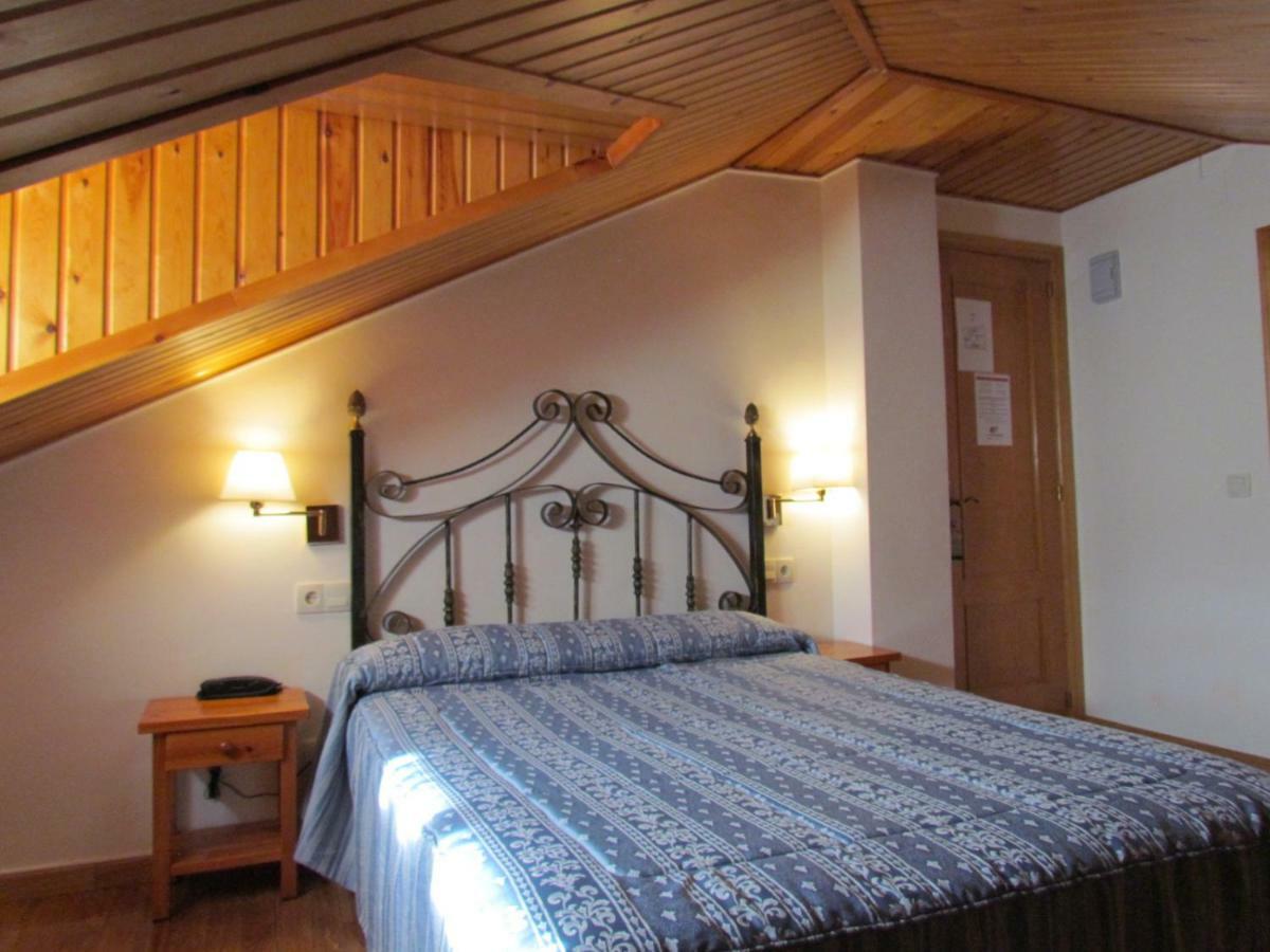 Hotel Las Nieves Linás de Broto Zewnętrze zdjęcie
